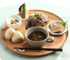 寮での食事提供・栄養管理